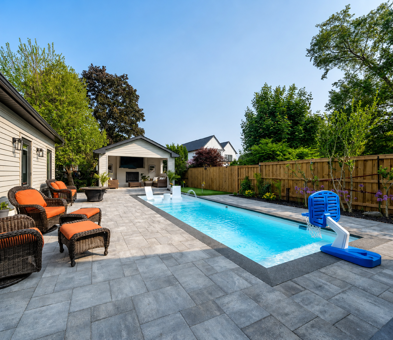 Oakville Vinyl Pool